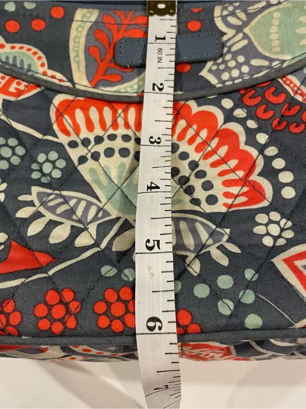 Vera Bradley Nomadic Floral Quilted Crossbody Bag Retired Pattern Zipper Purse - Image 6