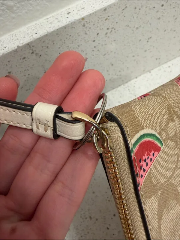 🍉Coach Corner Zip Wristlet in Signature Canvas w/Watermelon Print🍉 ~ EUC - Image 3
