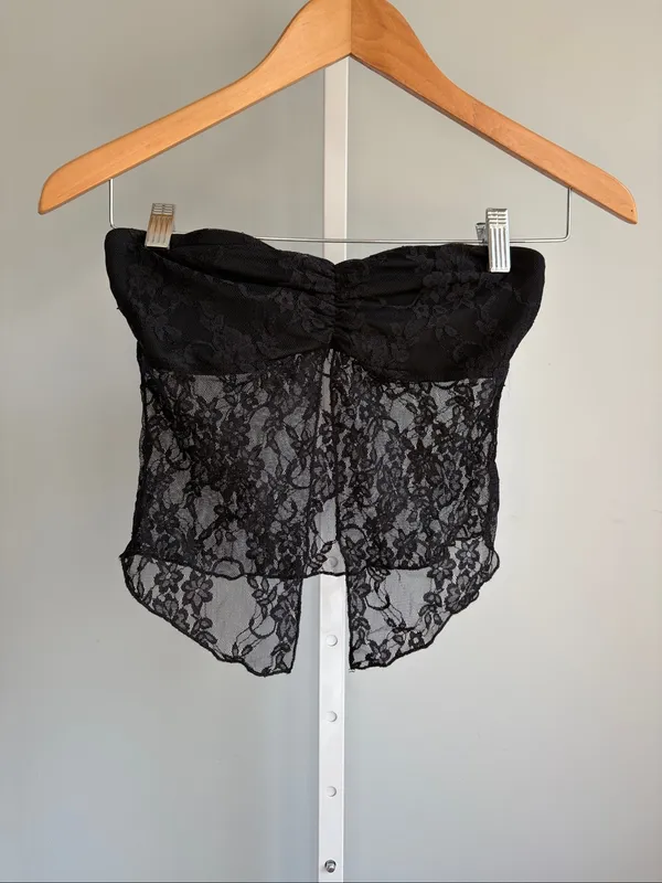 Edikted Black Lace Strapless Bandeau Top Pink Logo Size S - Image 2