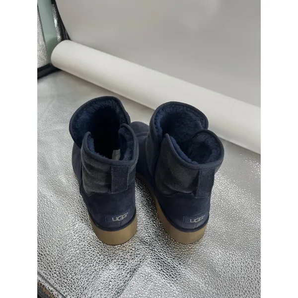 UGG‎ Kristin Ankle Boots Dark Blue Women's Size 9.5 - Image 3