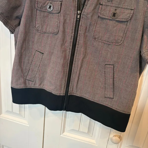 Maurices Black And White Short Sleve Jacket Size XL‎ - Image 4