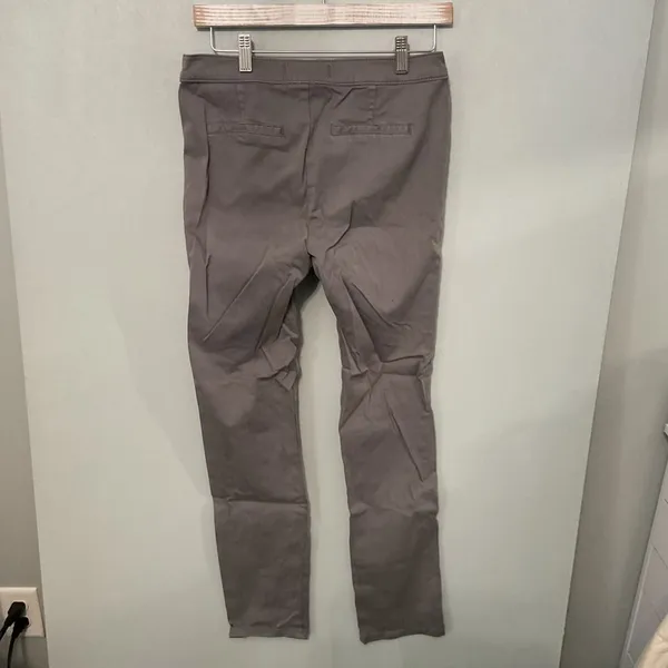 Lila Ryan Women Pants Gray Slim Straight Leg Solid Size 6 - Image 3
