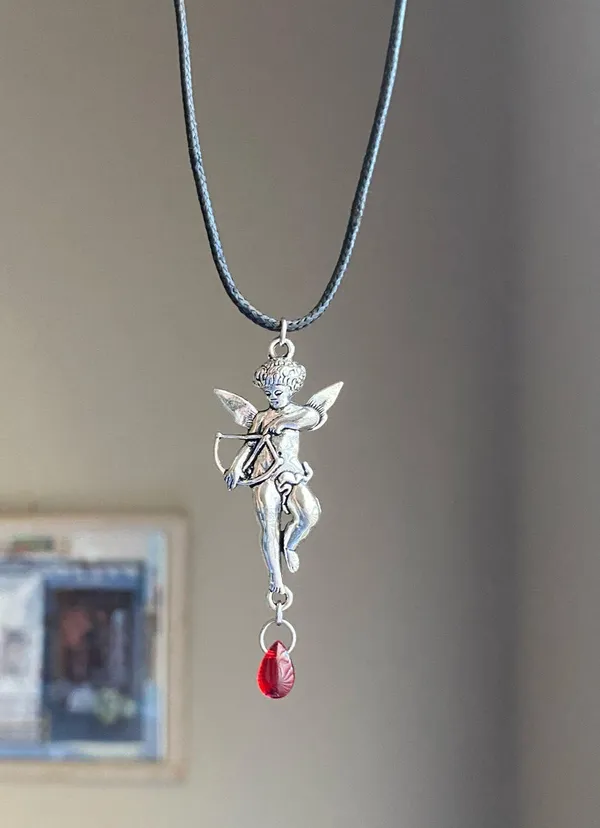 Handmade aesthetic vintage goth romance angel/cherub simple necklace👼❤️ - Image 2