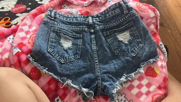 jean shorts Size M - Image 2