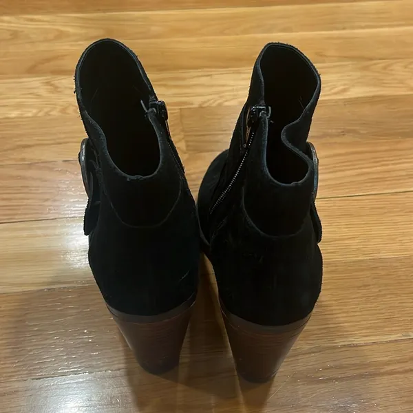 Sole society black grove circle buckle heel boots size 8.5 . - Image 2