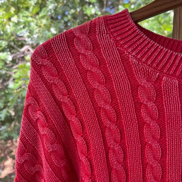 Aerie Women's Faded Cable Knit Cropped Pullover Sweater Red Size XL. NEW - Image 3