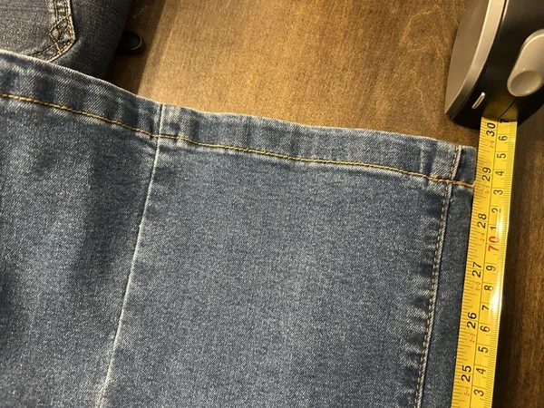 Women’s Wide Leg Jeans Sz 14 High Rise Stretch Medium Wash Classic Faded Comfort - Image 6