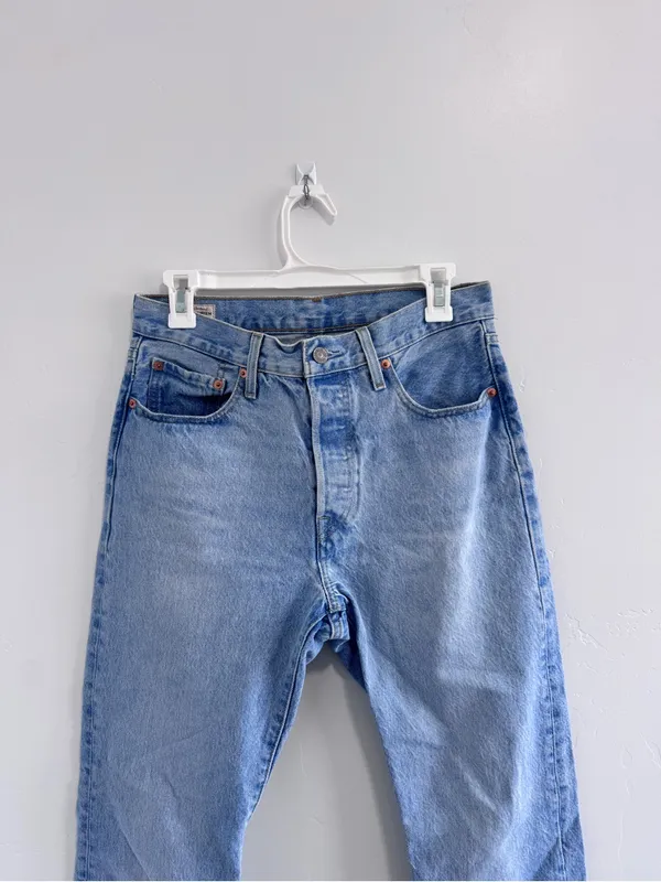 Levi's Light Blue Women's Straight Leg Jeans 501 28 - Image 2