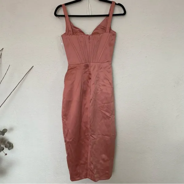 HOUSE OF CB‎ XS PLUS CUP ‘Faye’ Rose Satin Pleated Midi Dress NWOT - Image 4