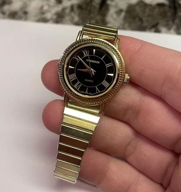 Working - Woman’s Signed McGregor LMG 515 Gold Tone Stretchy Stretch Wrist Watch - Image 12