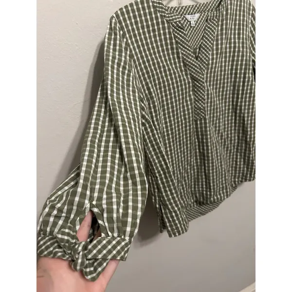 Crown & Ivy Size Medium Checkered Gingham Peasant Blouse Green & White Cotton - Image 4