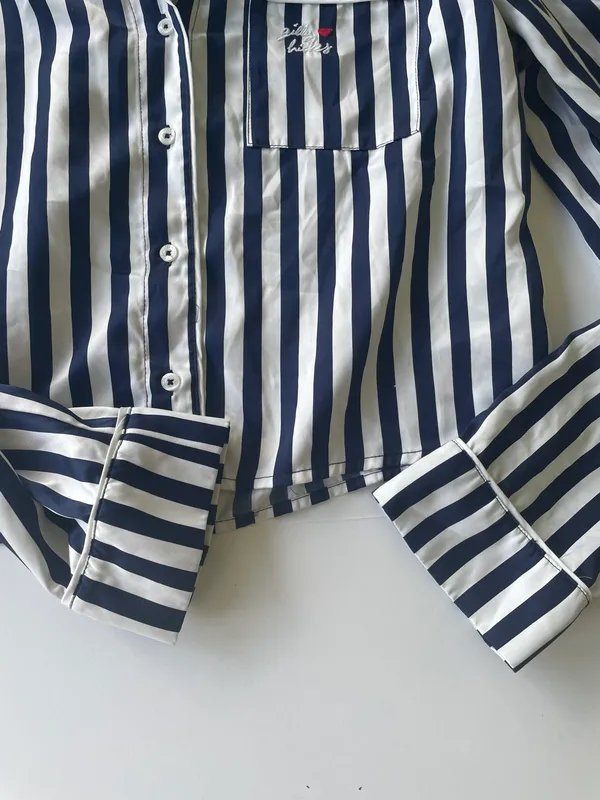 Gilly Hicks Satin Pajama Top Blue White Stripes Size Medium - Image 5