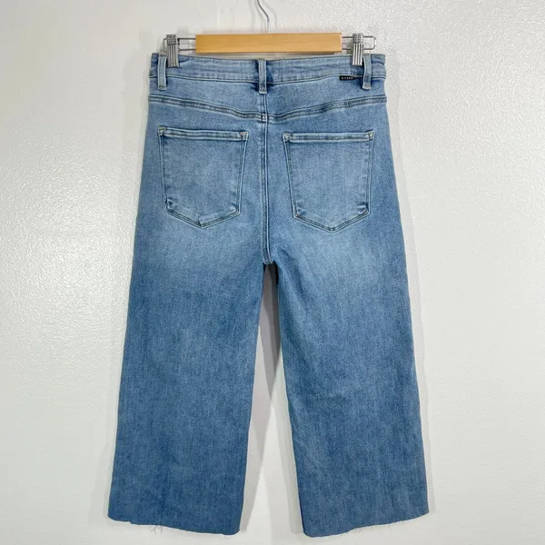 Risen High Rise Wide Cuffed Jeans 22" Inseam‎ Petite Crop Capri Women 11 / 30 - Image 2