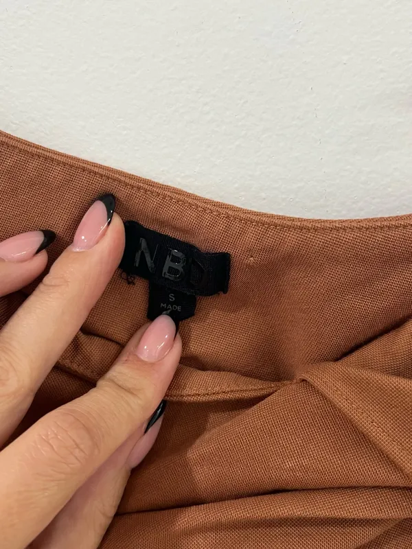 NBD Brown One Shoulder Twist Crop Top Y2K Going Out Ruched Size S - Image 3