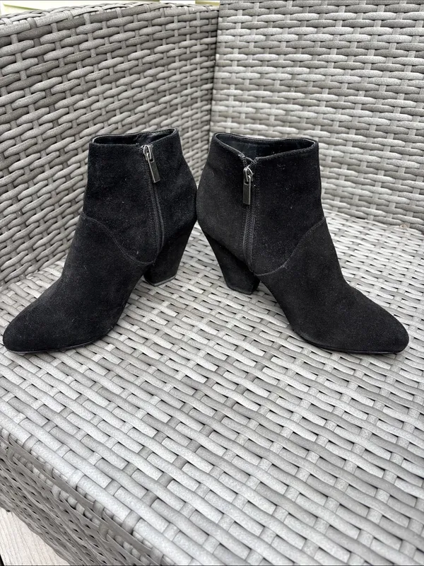 Dolce Vita Black Suede Ankle Zipper Heeled Boots - Image 7