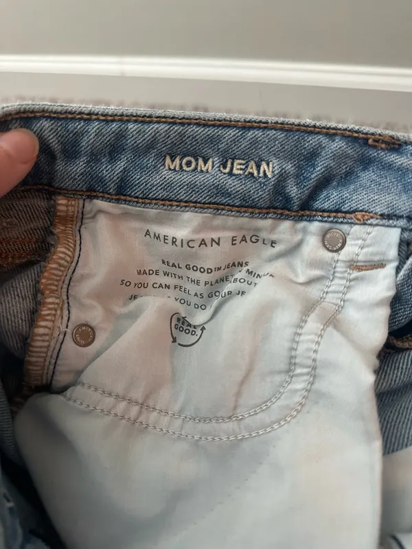 American Eagle Mom Jeans - Image 5