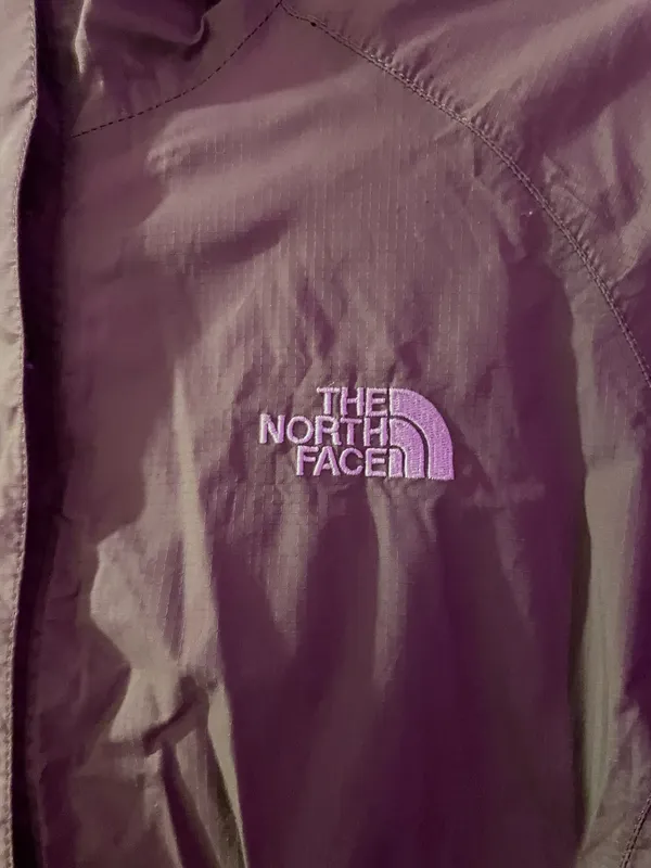 The North Face Windbreaker Jacket Women’s - Image 3