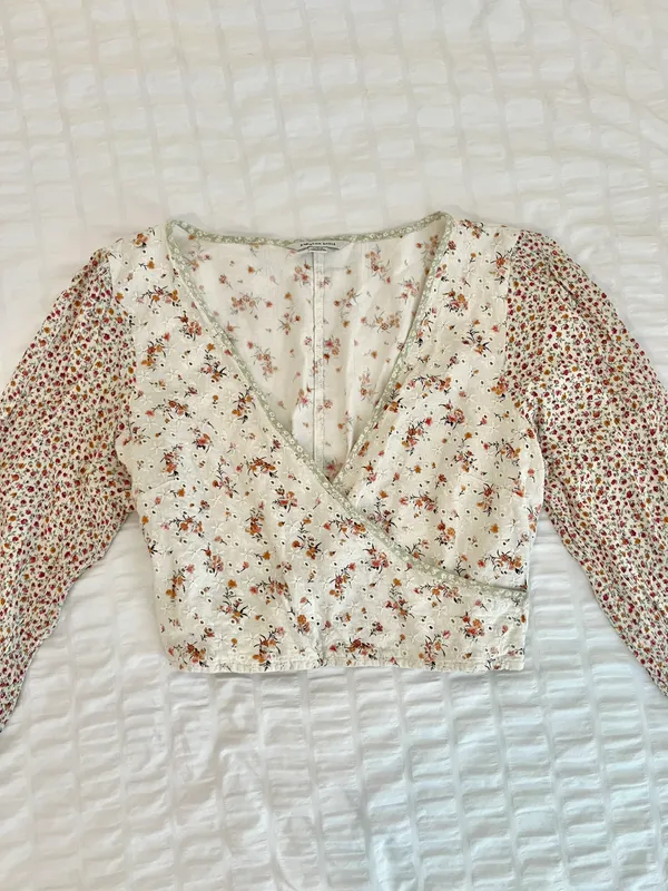 American Eagle Adorable  Crop! - Image 5