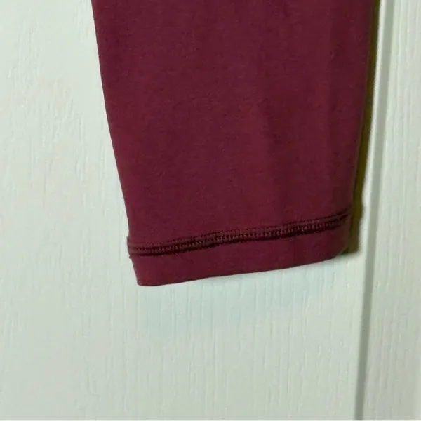 Offline by Aerie. 7/8 high rise Real Me Sz Medium. - Image 6