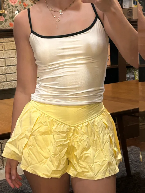 Amazon White Tank Top with Black Piping - Image 4