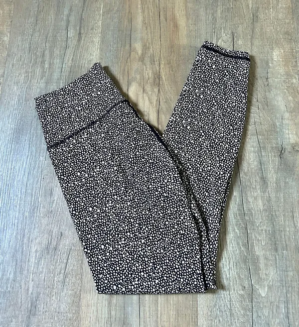 Varley leggings and sport bra set size S - Image 7