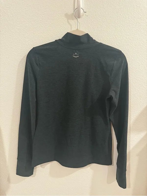 Beyond Yoga Spacedye Captivating Mock-Neck Pullover Dark Green Size Medium - Image 4