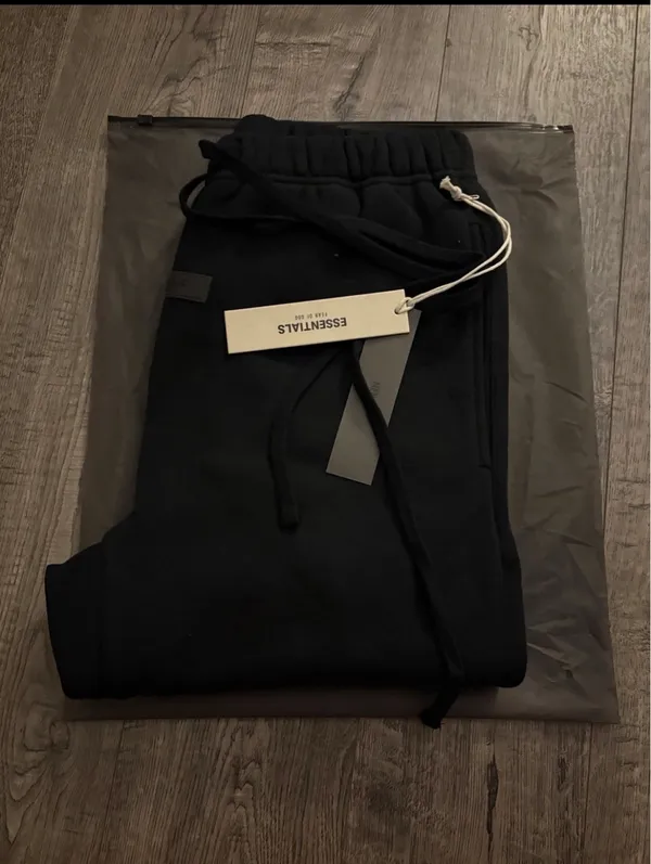 Essential Xs black cuffed sweatpants - Image 2