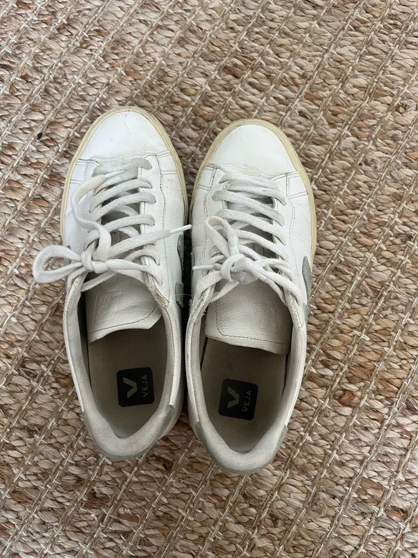 VEJA Sneakers women size 8 - Image 6