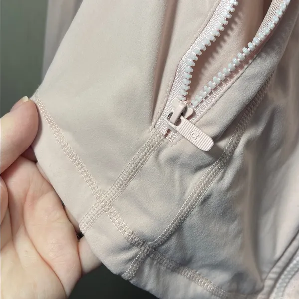 Lululemon define Light Pink Utility Jacket Sz 4 - Image 5