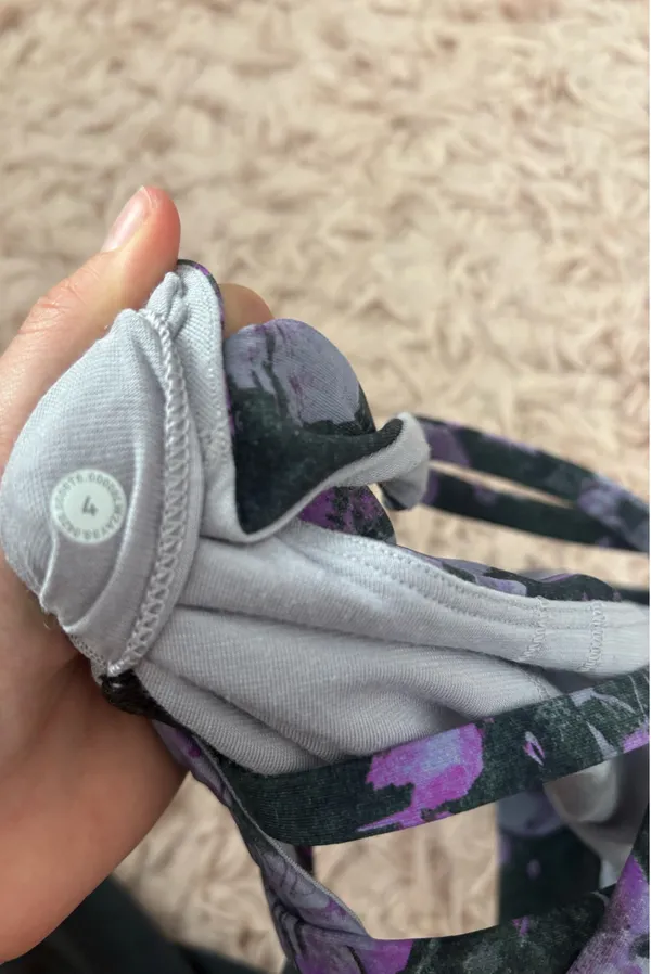 Lululemon sports bra  - Image 3