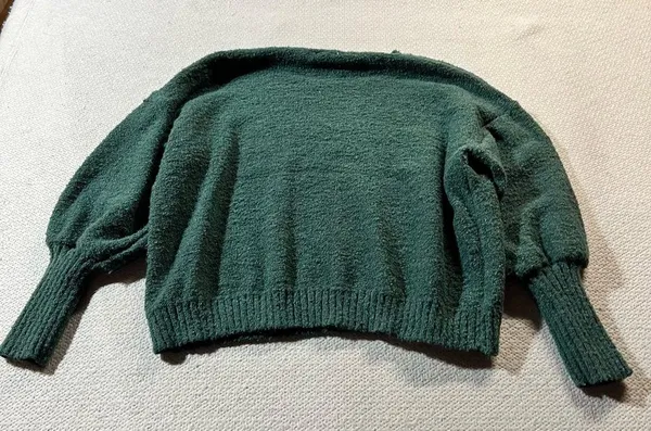 Altar’d State Dark Forest Green Balloon Sleeve Sweater Size Small EUC - Image 5