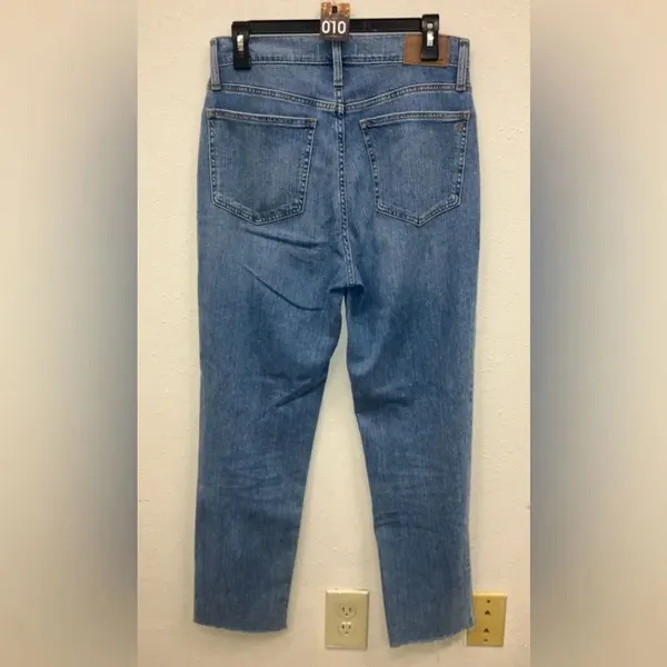 Madewell “The Perfect Vintage Jean” Classic Medium Wash Distressed Raw Hem Sz 28 - Image 2