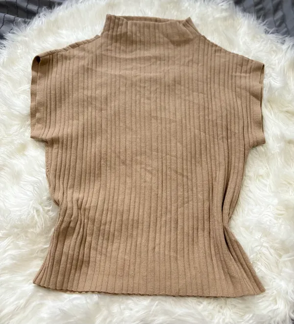 Tan Mock Neck Shirt Size L - Image 2
