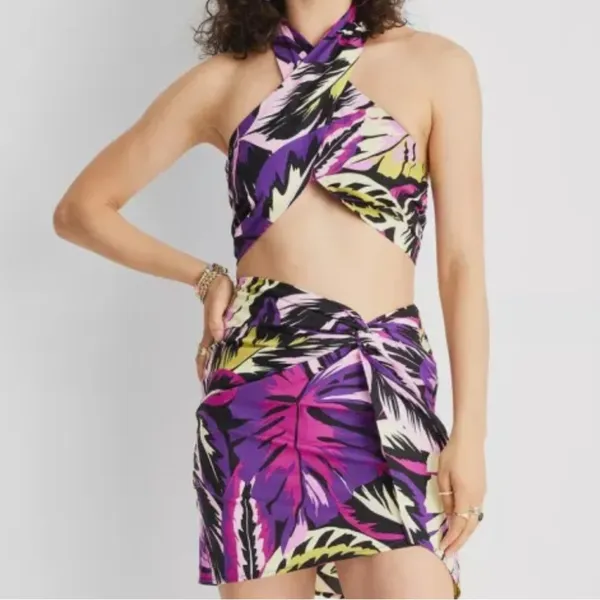 Future Collective Botanical Wrap Neck Halter Tiny Top Size‎ XS NWT Black - Image 5
