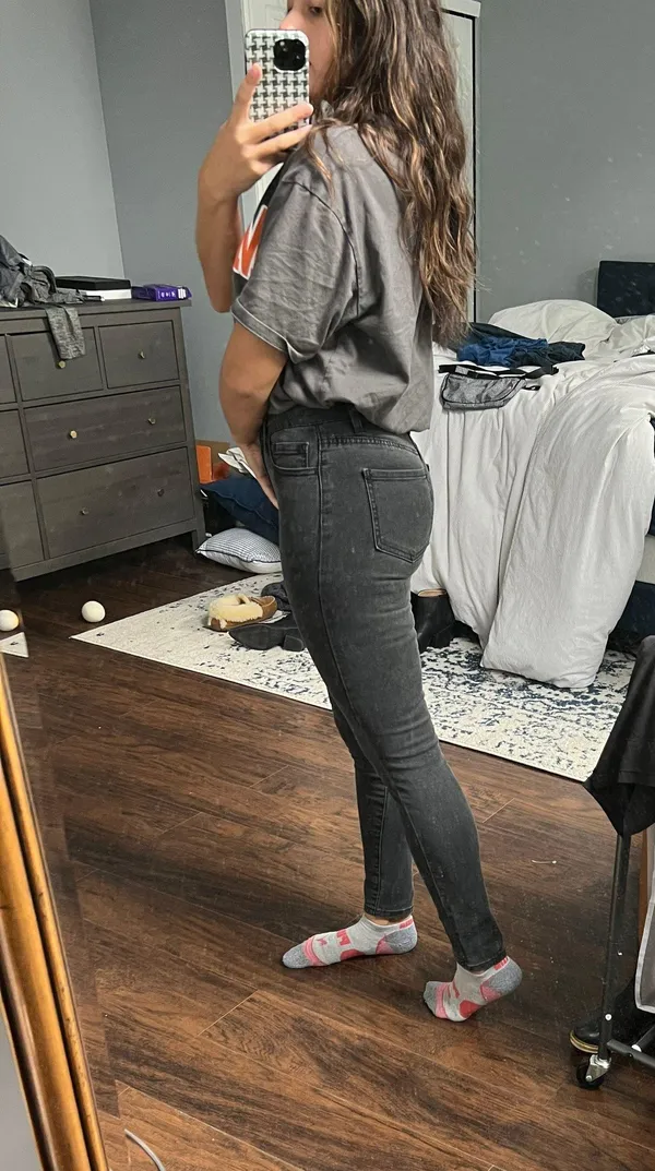 Never Worn Black Skinny Jeans - Image 5