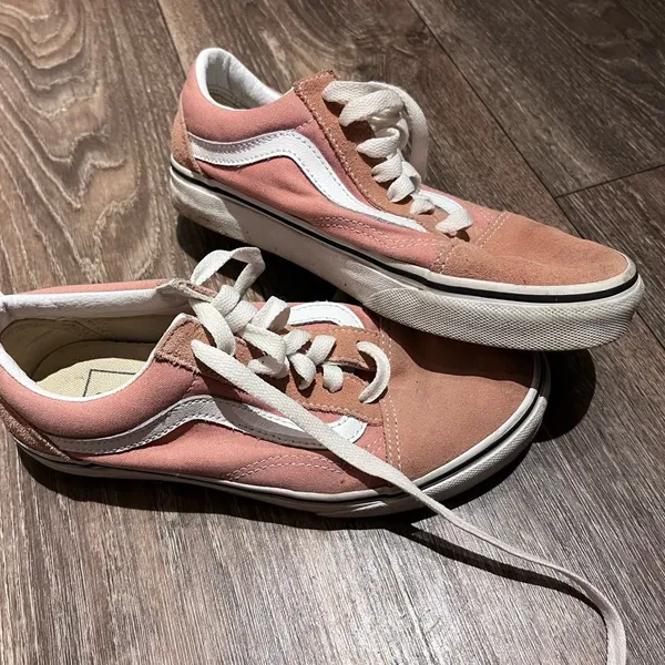 Vans (Size: 4 men's 5.5 women's) - Image 2