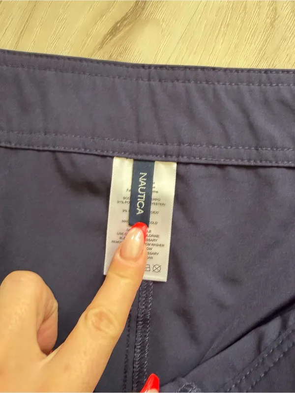 Navy Nautica shorts size M - Image 5