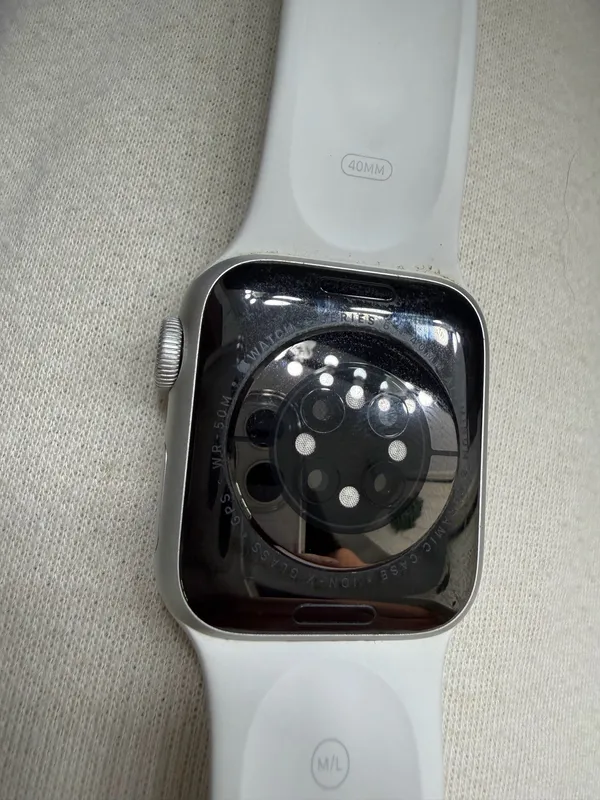 Apple Watch Series 6 40mm - Image 4