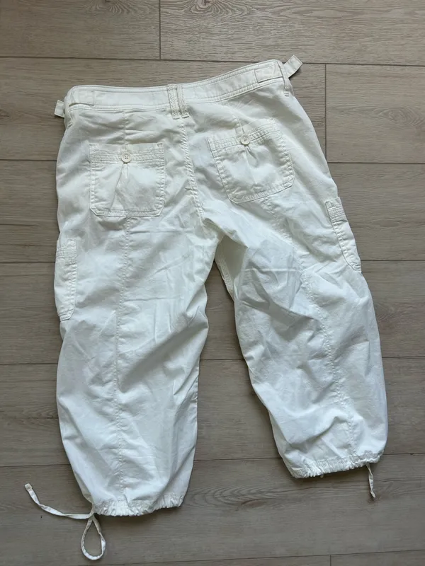 Hollister capri pants  - Image 2
