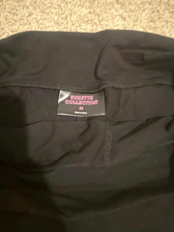 Black mini skirt with shorts medium - Image 3