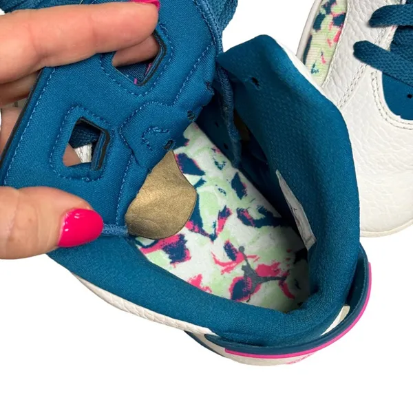 Jordan 6 Retro White Laser Fuchsia Green Abyss Kids 7Y/8.5W - Image 11