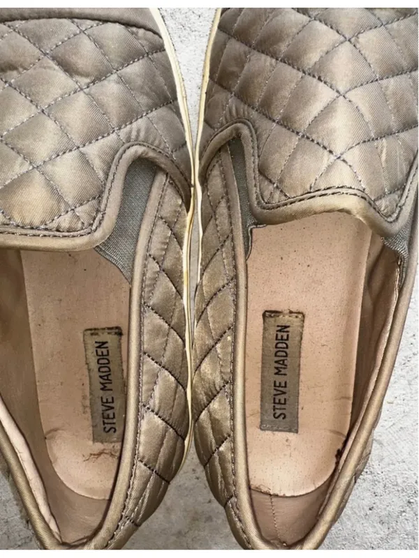 Steve Madden Zaander Quilted Slip On Sneakers Tan Leather Womens Size 9M - Image 4