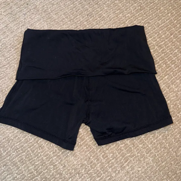 Aeropostale Shorts fold over - Image 3