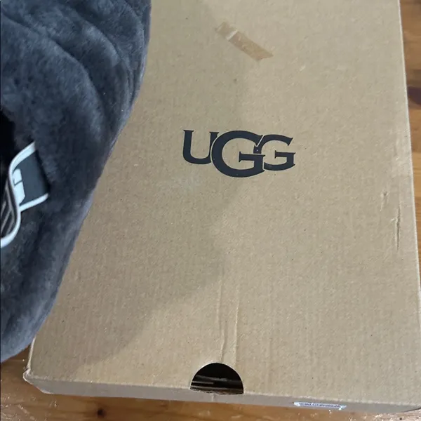 UGG Gray FLUFF  YEAH SLIDE - Image 13