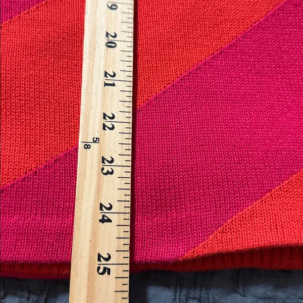 Liz Claiborne women’s size XL pullover pink orange chevron sweater long sleeve - Image 3