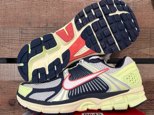 Nike Vermero 5 running sneakers - Image 2