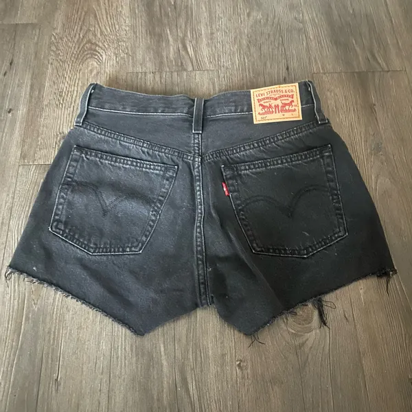 Levi’s 501 Shorts - Image 3