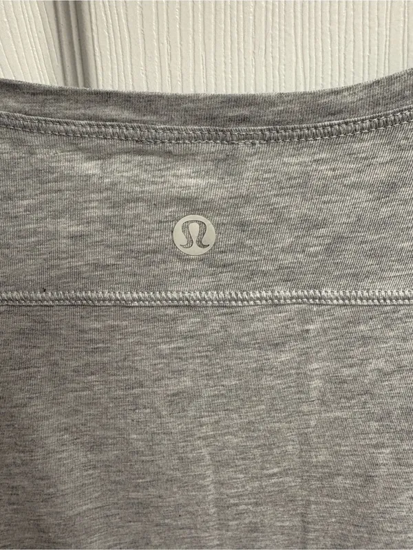 Lululemon Athletica To The Point Long Sleeve Asymmetrical Hem Tunic Top Medium - Image 5