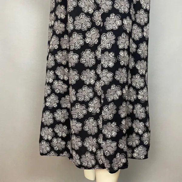 Vintage 90s Slip‎ Dress Women Sleeveless Retro Black White Floral Rayon Summer - Image 7