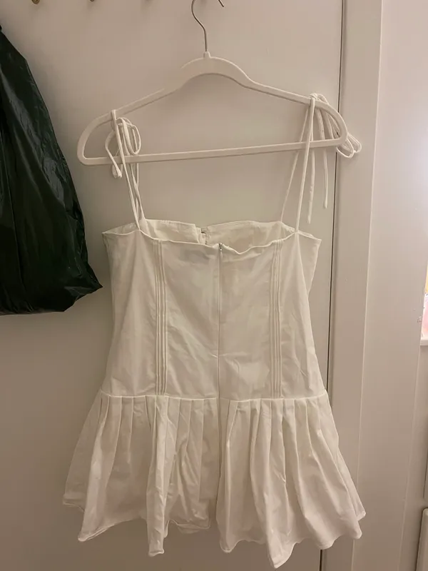 Edikted Perri Pleated Dress - Image 3
